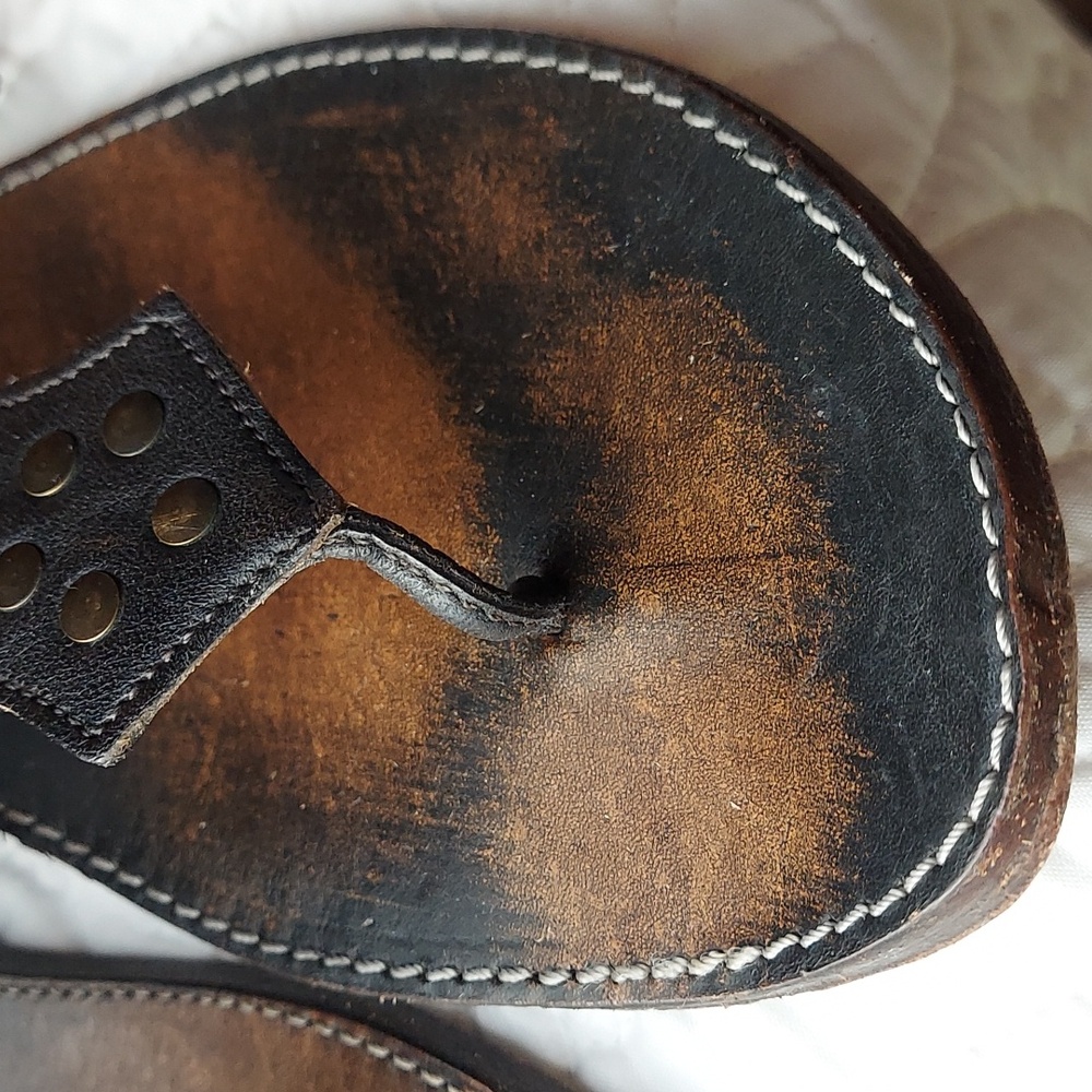 - Stetson Women's Black, Brown Studded Leather Thong Sandals, Western, Size 8.5 - Picture 10 of 13